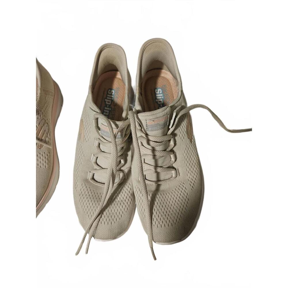 Sketchers slip on 8.5 shoes